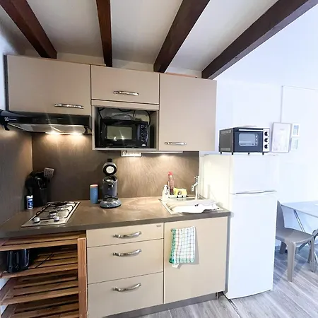 Apartment Avec Piscine A 500m De La