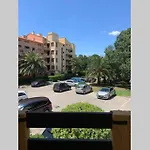 Avec Piscine A 500m De La Apartment